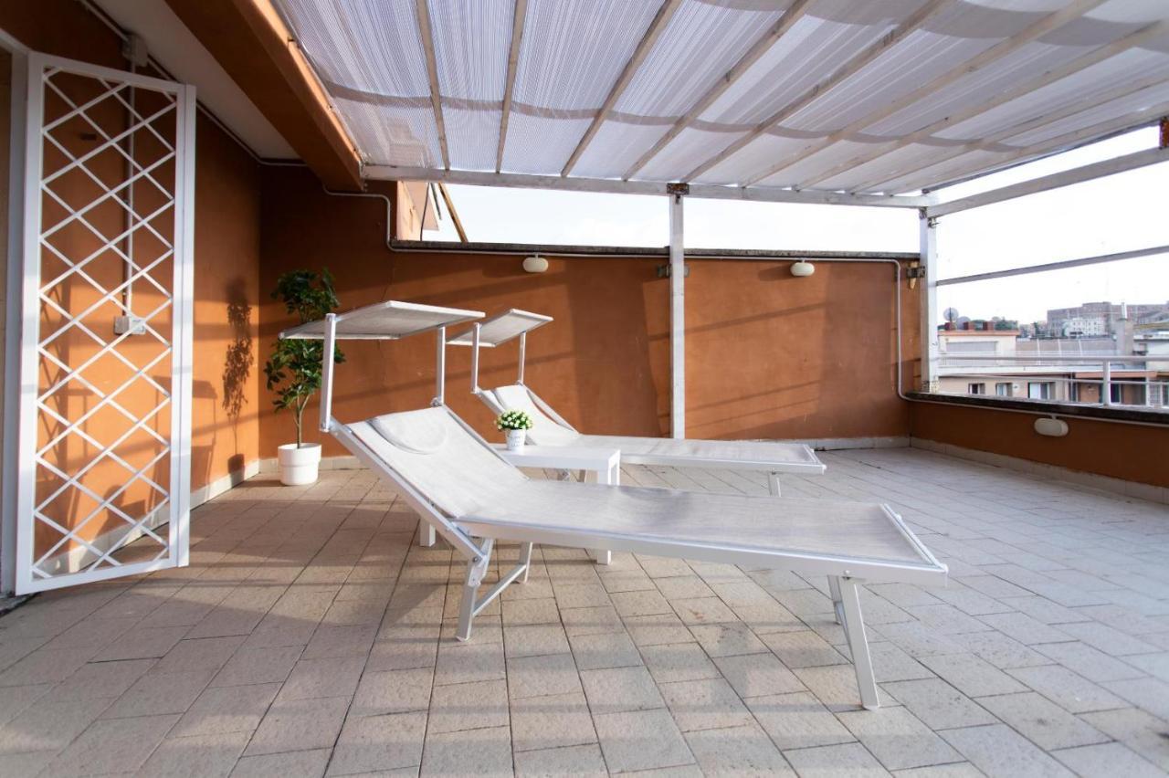 Casa Aurora - Terrazza Con Vista San Pietro Lägenhet Rom Exteriör bild